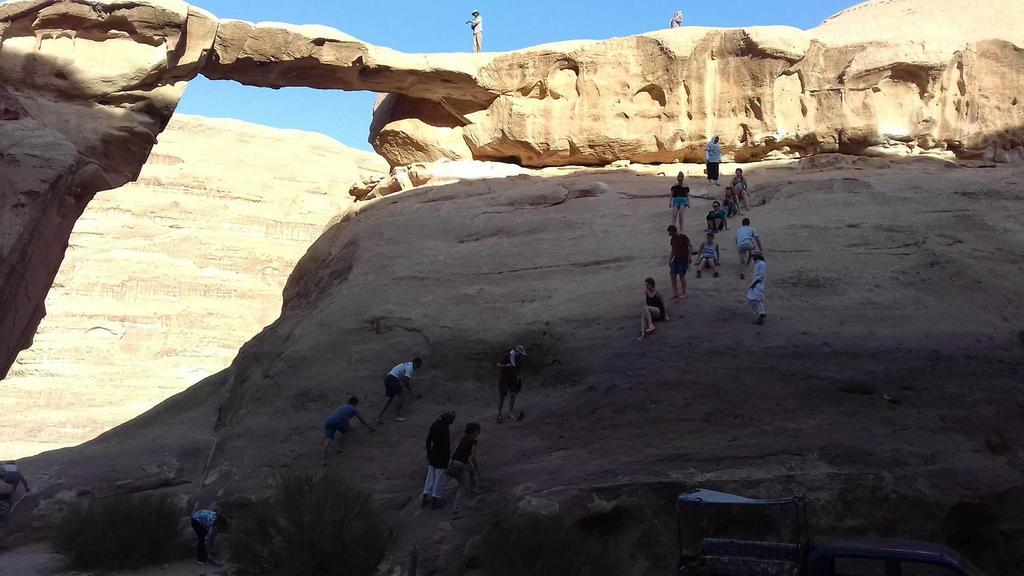Bedouin Holidays Camp And Jeep Tours Wadi Rum Exterior photo